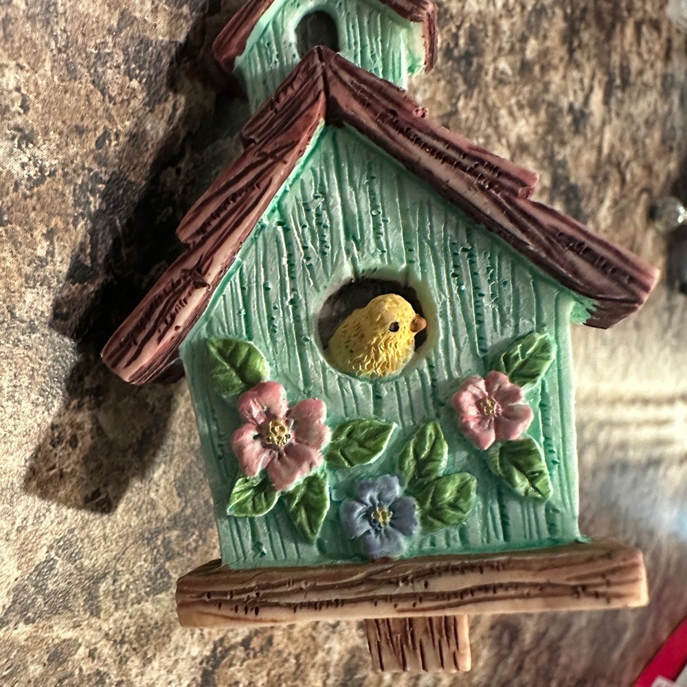 Charming Birdhouse Figurines-drawer pull  Set - Multicolor